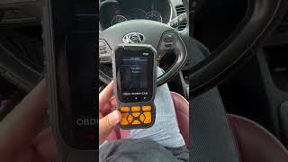 10 segundos para leer y borrar los códigos motor.#DIYCarRepair #Automotive#CarLife #MustHaveGadgets