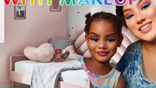 Let's play with makeup // 3 Year old daughter plays with me// #daughterdoesmymakeup #relaxingmusic