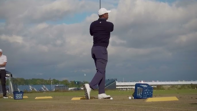 Tiger Woods posts video of swing in effort to squash rumors