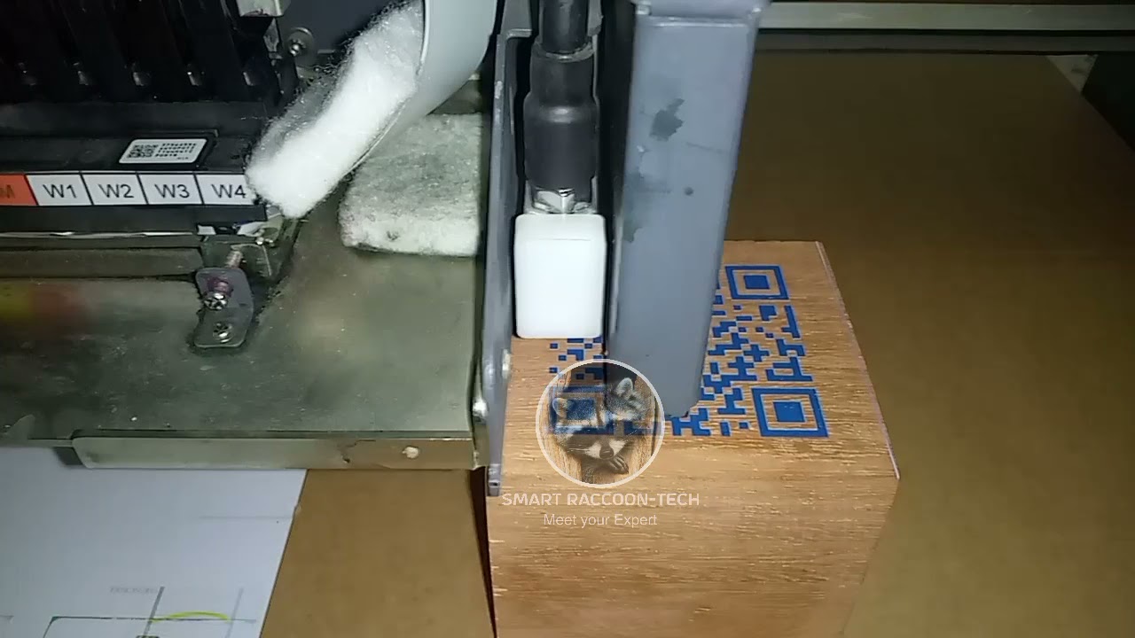 UV printer  N6090 with high quality resolution 720X1440, print on piece of Wood