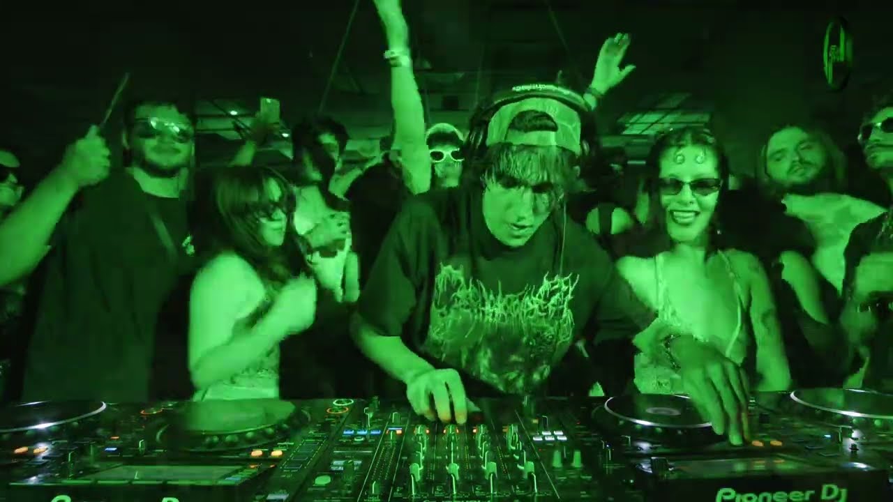 Mensik at Keep Hush  Live x CDMX: Club Furia Takeover