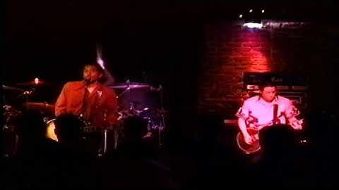 SHIFT: Spacesuit (LIVE) April 7, 1998 at The Cocodrie Club, San Francisco, CA USA / Samantha Maloney
