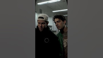 Ok so we found Kevin… #jonasbrothers #thetour