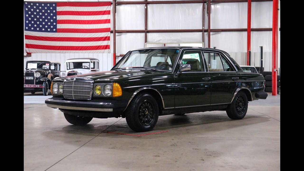 NEO 45542 1/43 Mercedes E60 W124 AMG 1995 Voiture Modèle Résine Noire
