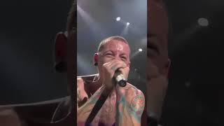 Chester Screaming “GivenUp” On Livestage🤘🏻🔥 #chesterbennington #givenup #liveperformance