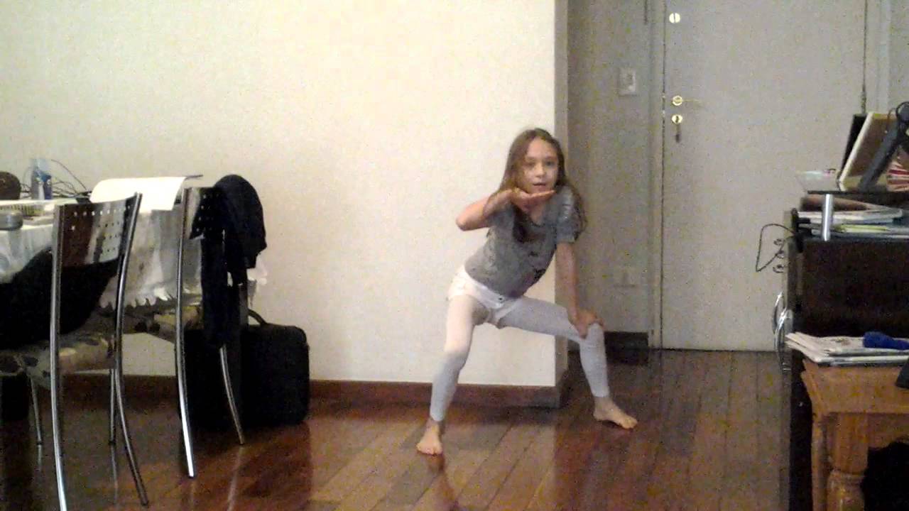 Carol Dançando Anita Youtube