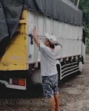 Ojo pengen dadi supir sam,Soro'🙏🙏