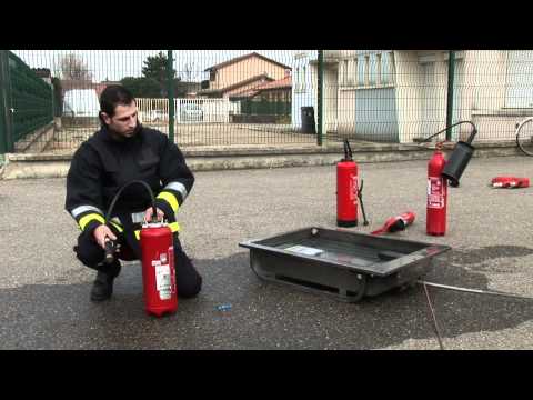 Vidéo: Mousse anti-incendie : caractéristiques et application