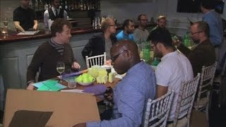 В Лондоне пап учат играть с детьми (новости) http://9kommentariev.ru/ видео Поездка в Лондон с детьми - что посмотреть, где побывать и как всё это организовать