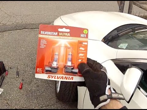 2013 Nissan Maxima Headlight Bulb Replacement