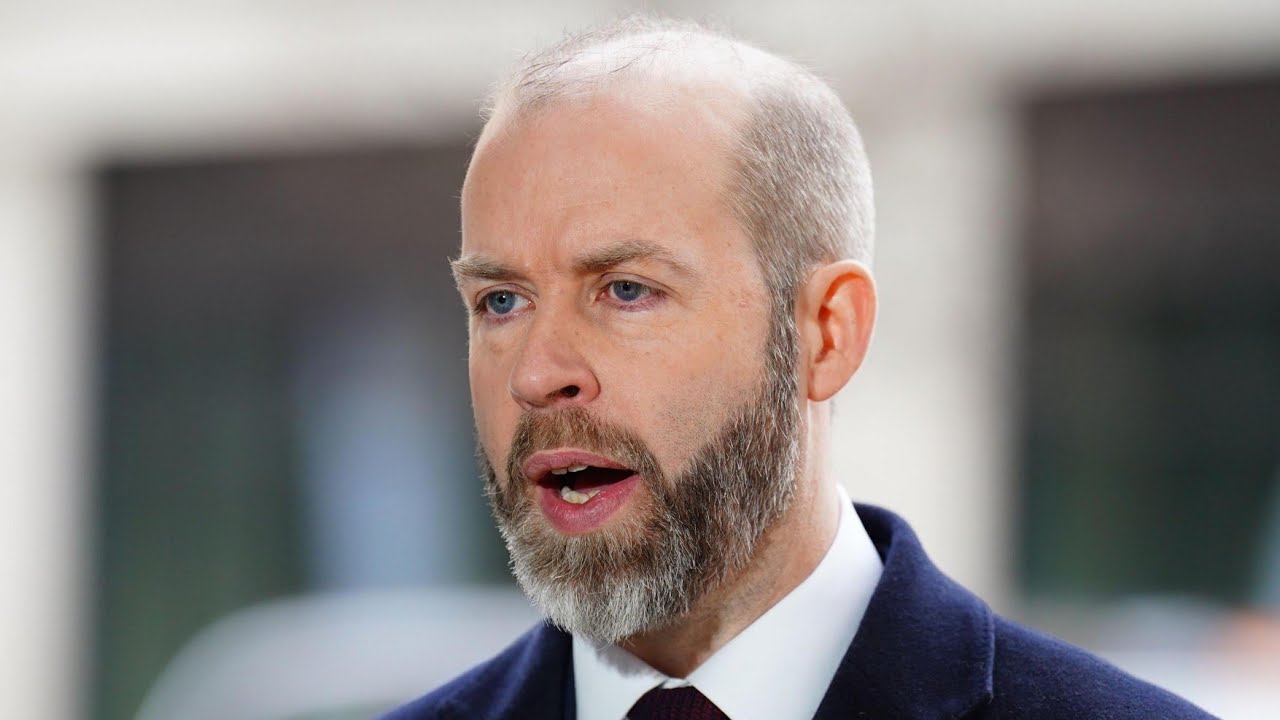 Reynolds Blows 32 000 On An Indian Getaway YouTube reynolds-blows-32-000-on-an-indian-getaway-youtube