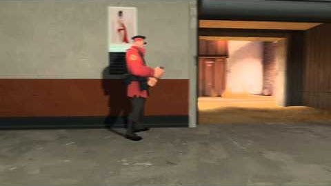 TF2 Spy attempts to backstab a Soldier,but fails.