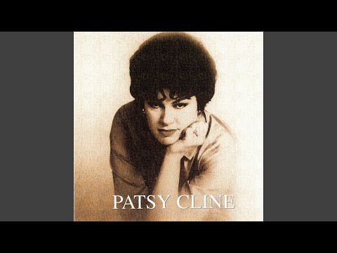 PATSY CLINE - I'm Walking the Dog (Live in 1954) - YouTube