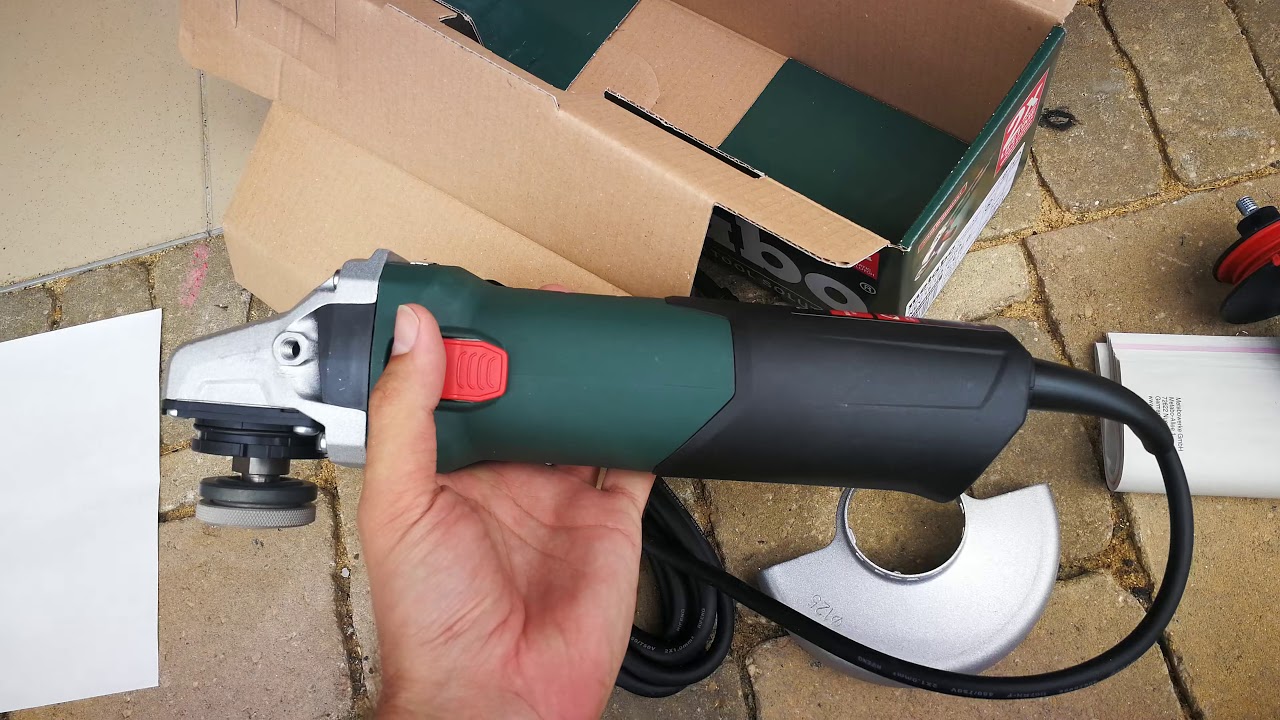 Unpacking / unboxing angle grinder Metabo WEV 15-125 Quick 600468000 .