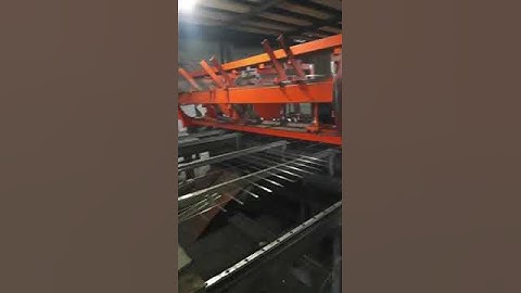 PLC Control Fully Automatic Crimped Wire Mesh Weaving Machine For Welded Mesh Fence Panel