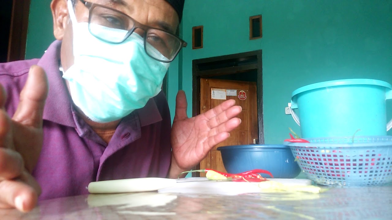 Obat atau cara mengatasi mata kena cabe 