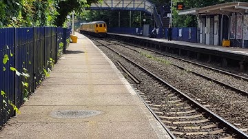 Network Rail DBSO 9703 Leads Colas 37175 through Reading West