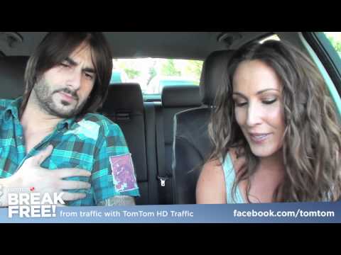 Malú y Melendi se liberan del tráfico cantando Break Free (Entry #40)