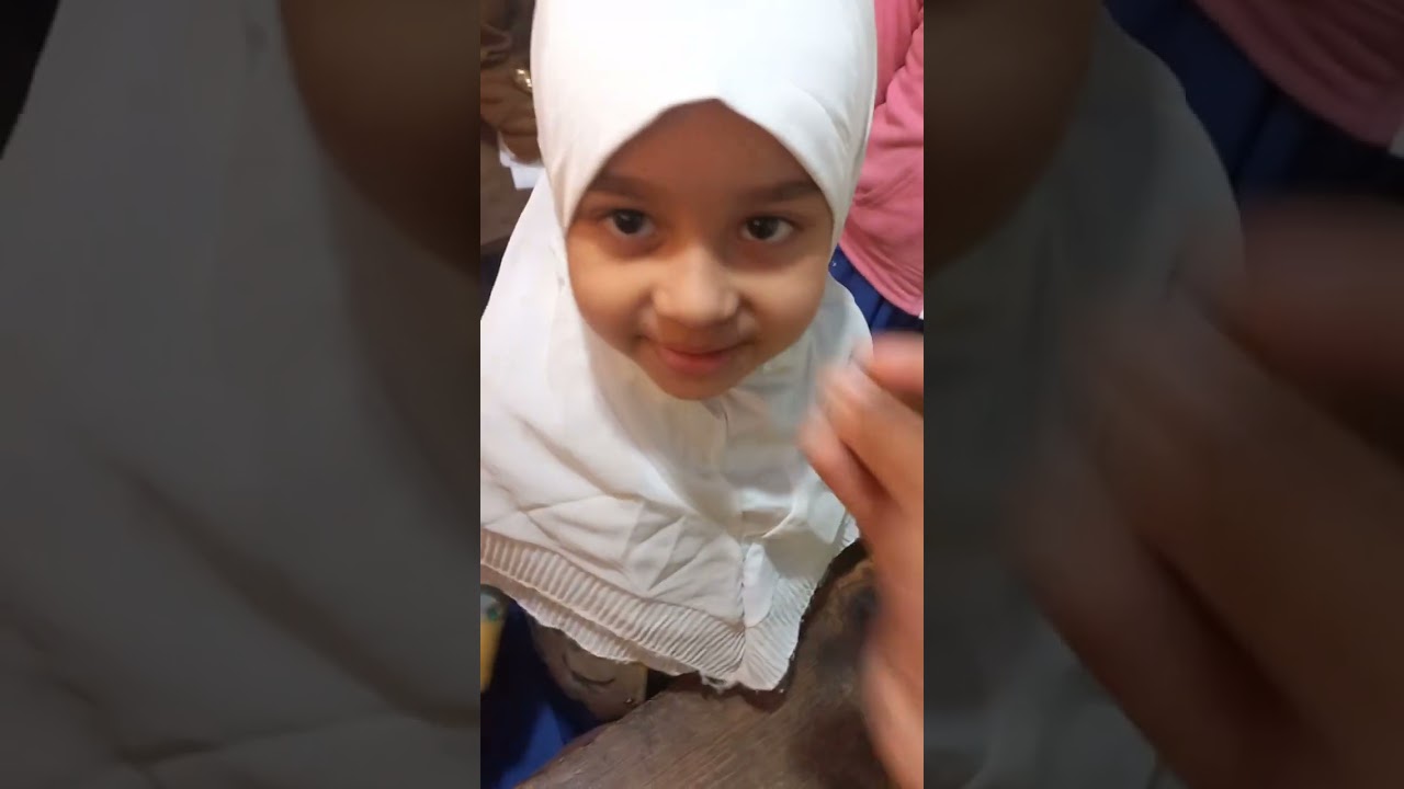 বাচ্চাদের ক্লাসে মনোযোগী করতে এর চেয়ে ভালো পদ্ধতি আর কি হতে পারে বলুন!