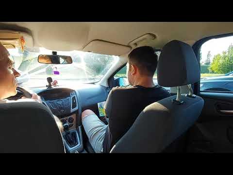 Экзамен в автошколе. За рулем автомобиля. Автомобиль и человек. 13 раз в машине. 13 раз в машине.