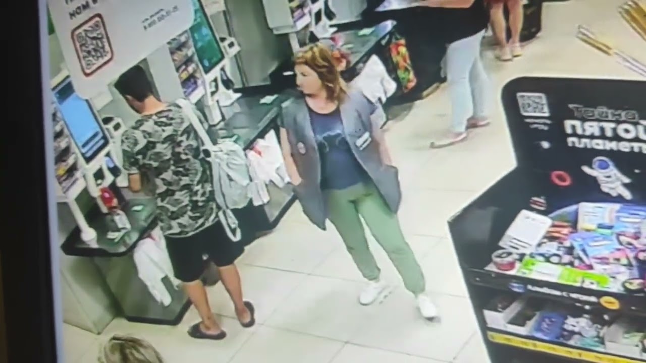 Таких только ломать.Не тупите,он из Рязани,местный.