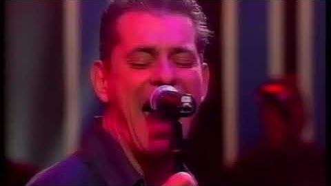 Chris Wilson and The Crown of Thorns on Studio 22 1999