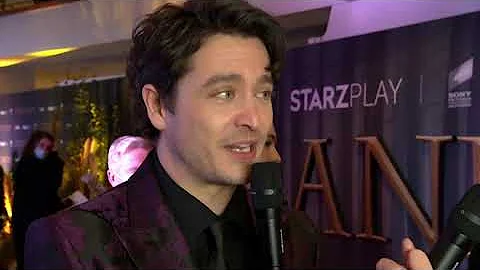 Outlander | Interviews - Alexander Vlahos S6 Premi...