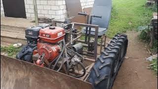 Rider, Bathhouse, Crawler tractor