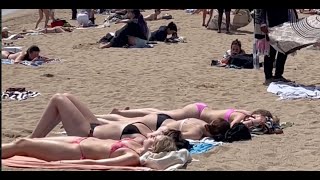 Walk Along Barcelonas Best Beaches in 4K? Spain 2023 beach walking tour? Sunny Coast of Spain 2023
