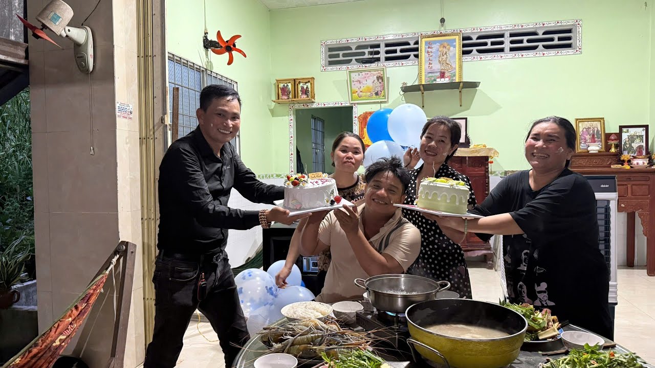 Sinh nhật online chị gái Singapore cùng mấy a e