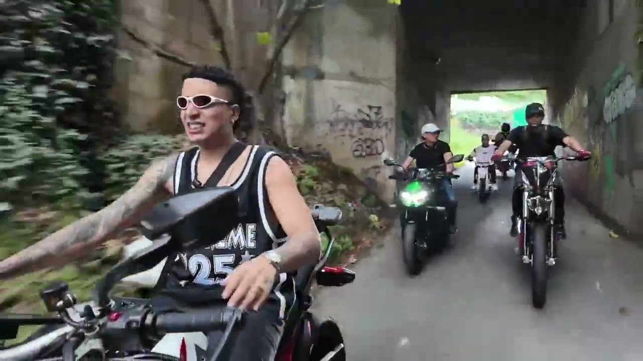 LA POLICÍA NOS PERSIGUE OVI Y A PIRLO 👮🏽‍♂️🚓🚨 IRL MR STIVEN TC