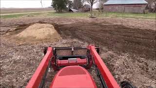 Case IH Farmall 55A Loader Work