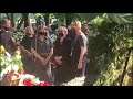 Вера Алентова и Юлия на похоронах Владимира Меньшова: прощальное видео