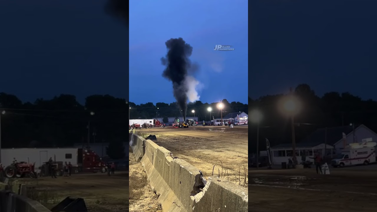 “Spontaneous Combustion” Pro Stock Tractor pulling in Morrow County Fair in Mt. Gilead, OH