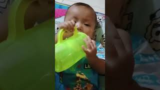 Penasaran si bayi🤭😄