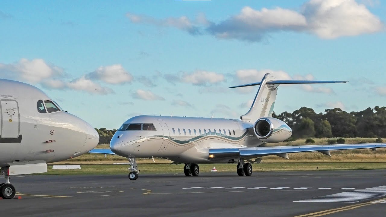 Bombardier Global Express XRS Powerful Takeoff at Bendigo Airport - YouTube
