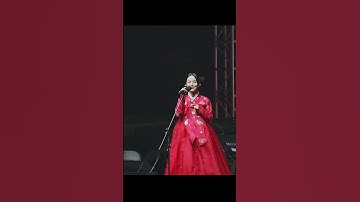 Thumbnail of 판소리 못하는 경기 민요 송소희@230421   온천천 열린음악회 직캠