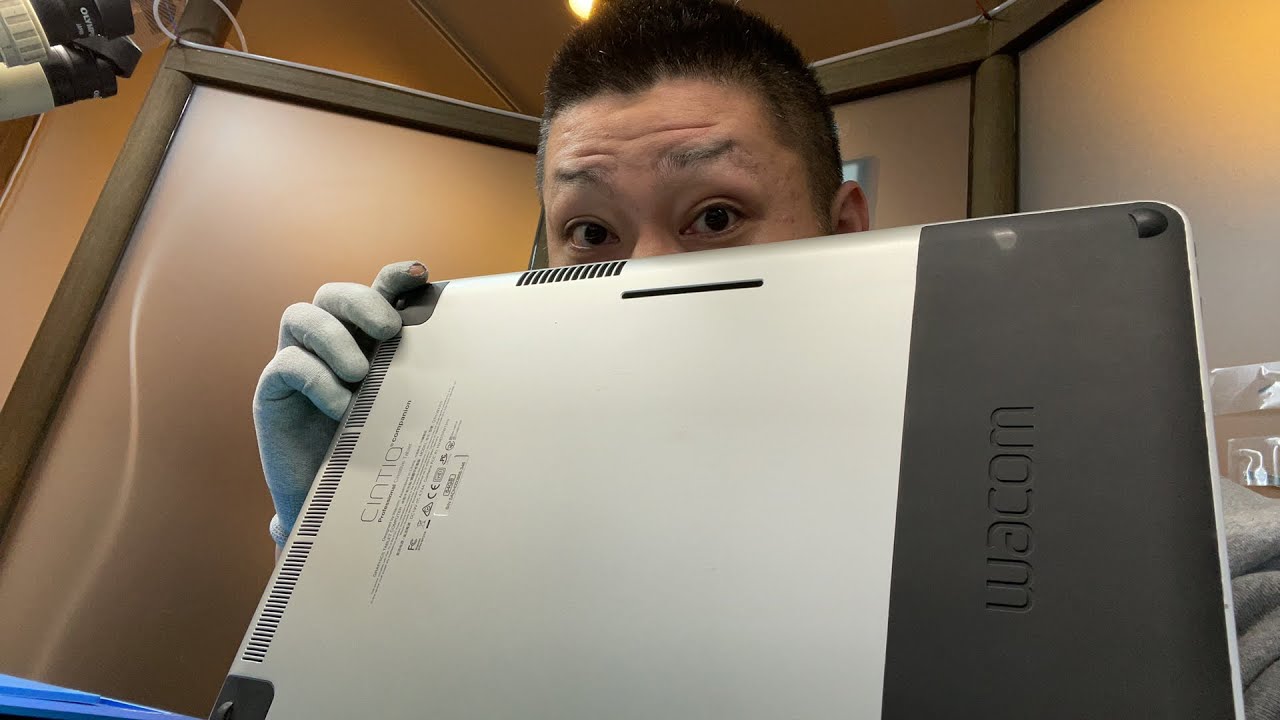 Wacom 液タブ※箱汚損有 大阪本町 Wacom Cintiq Companion 2 起動しない修理 - YouTube