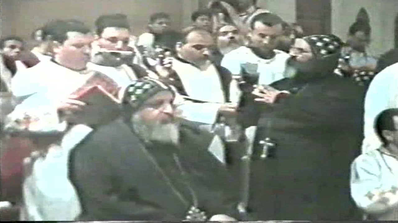 عشية عيد العنصرة 2003 وسيامة الانبا كيرلس اسقف ورئيس دير مارمينا مريوط بيد قداسة البابا شنودة الثالث