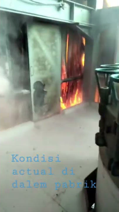 view kebakaran di dalam pabrik minyak goreng #shorts #kebakaran #minyakgoreng #pulogadung