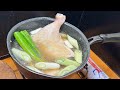 ちょっとビジュアルにインパクトがある白菜が主役のようで脇役の鍋を煮込んでハイボールをキメるだけの動画
