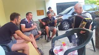 Video thumbnail of "Madonnina dai riccioli d'oro- Quartetto improvvisato"