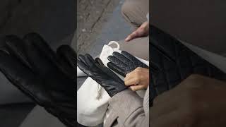 Autumn / Winter 2022 - Premium Leather Gloves - Schwartz & von Halen - Gifting Story format