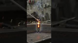 वेल्डिंग करने का सही तरीका 🛠️ #shorts #welding #diy #weldingtips #workshop #engineering #viralshorts