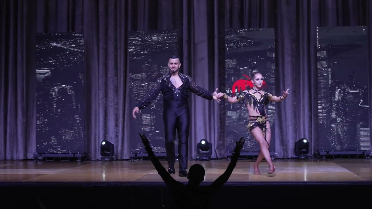 43 ERNESTO Y DENISSE