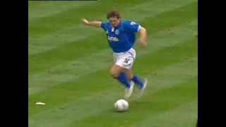 David Dunn up to his old tricks