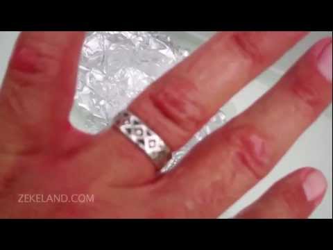 Cleaning Silver And Tarnish With Baking Soda Aluminum Foil And Hot Water