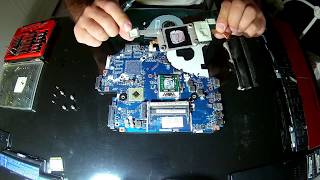 Gateway Laptop disassembly and cleaning