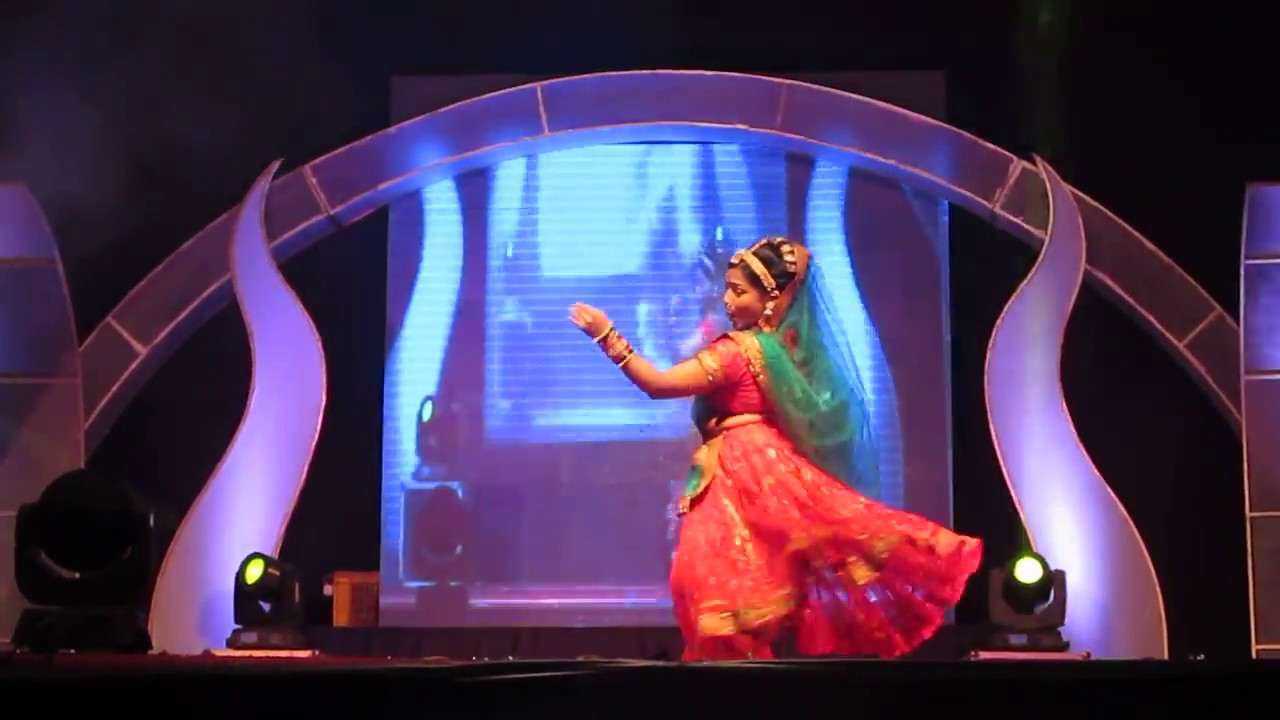 Shraddha Mhatre Parab Performing On Udhalit Ye Re Gulal Sajana  YNKM Nrutya Spardha 2014