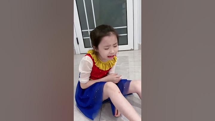 唐老六为了救果果不幸被蛇咬伤！#斗罗大陆 #唐舞桐与唐老六 #小舞 #唐舞桐 #唐老六